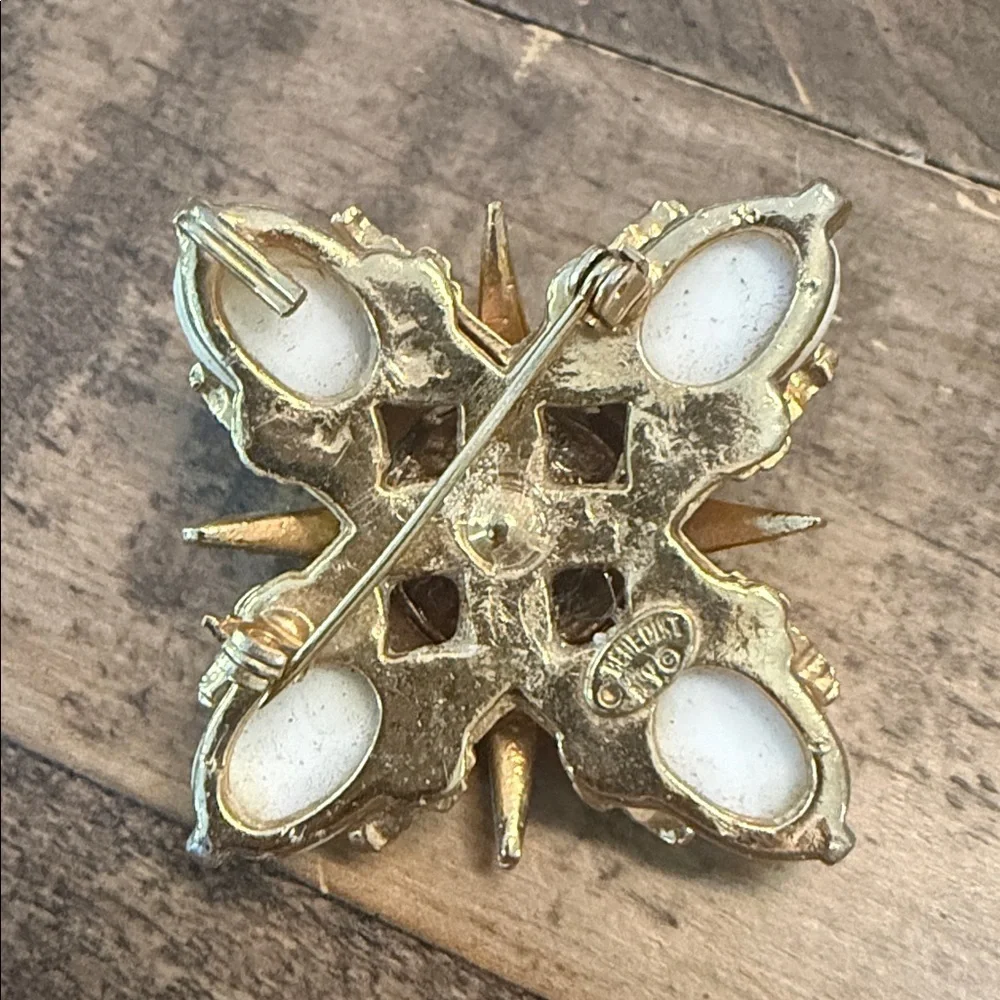 Benedikt NY Maltese Cross White Cabochons Crystals Gold Tone Brooch Pin Pendant